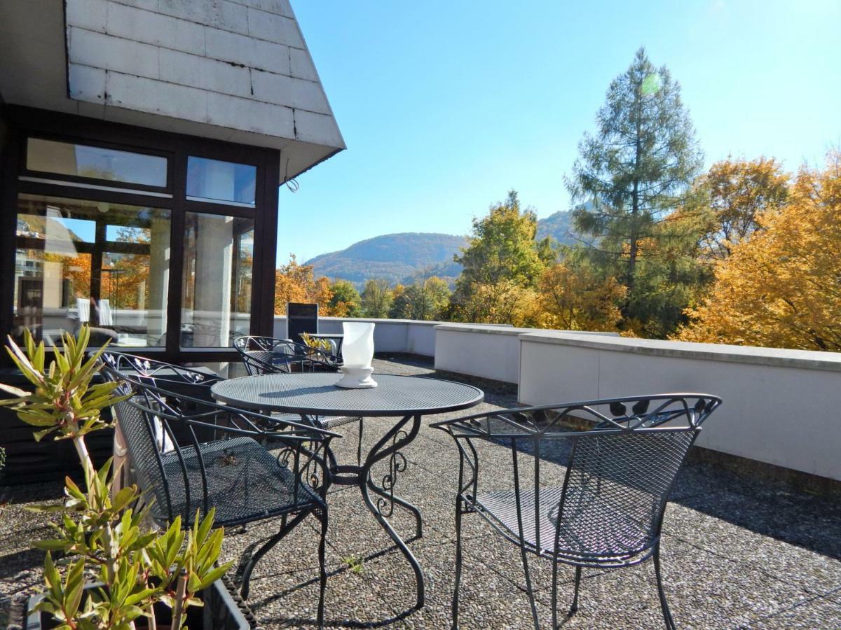 Free Apartment - Bei Den Thermen Bad Urach Esterno foto
