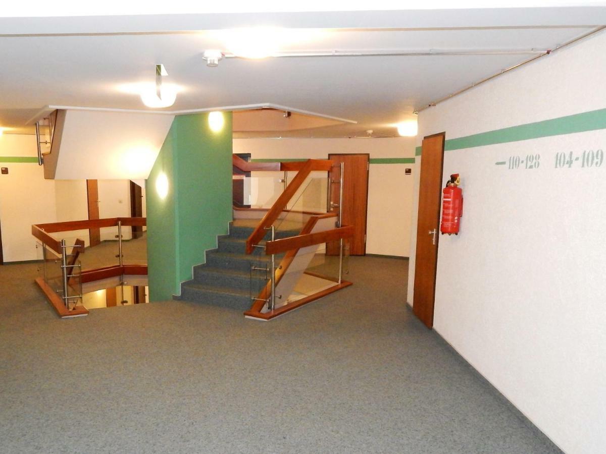 Free Apartment - Bei Den Thermen Bad Urach Esterno foto